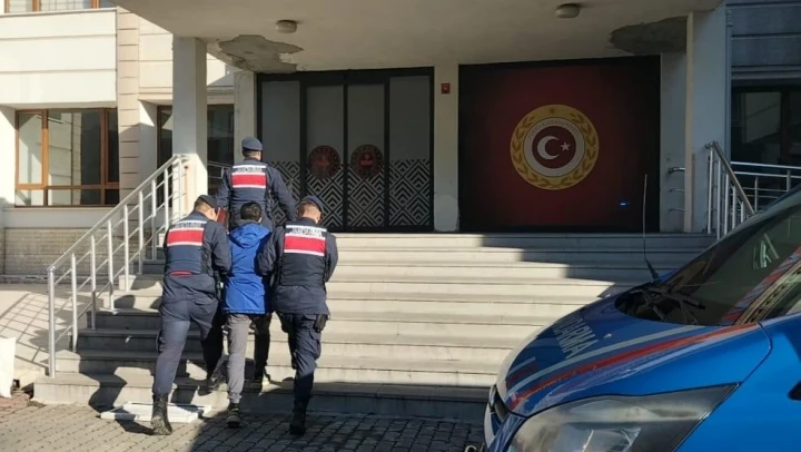 Aranan şahıslar yakalandı