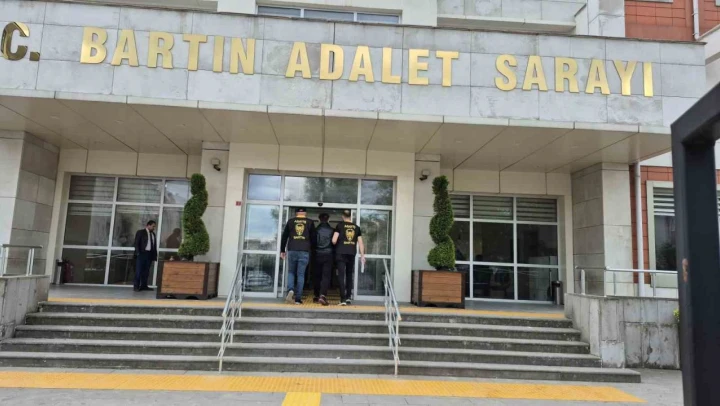 Aranması Olan Şahıs Baza İçerisinde Yakalandı