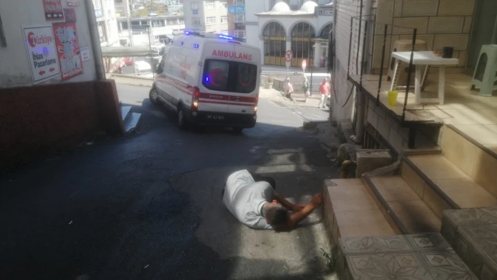 Aşırı sıcak nedeniyle bir vatandaş baygınlık geçirdi