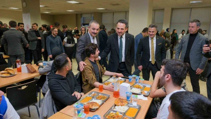 Bakan Yardımcısı Eminoğlu Öğrencilerle Buluştu