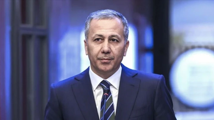 Bakan Yerlikaya: '120 Göçmen Kaçakçılığı Organizatörü Yakalandı'