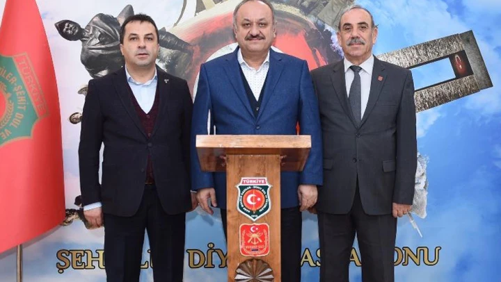 Başkan Babaş'tan Şehit ve Gaziler Derneği'ne ziyaret