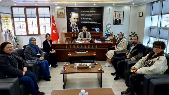 Belediye Başkanı Demir, Misafirlerini Ağırladı