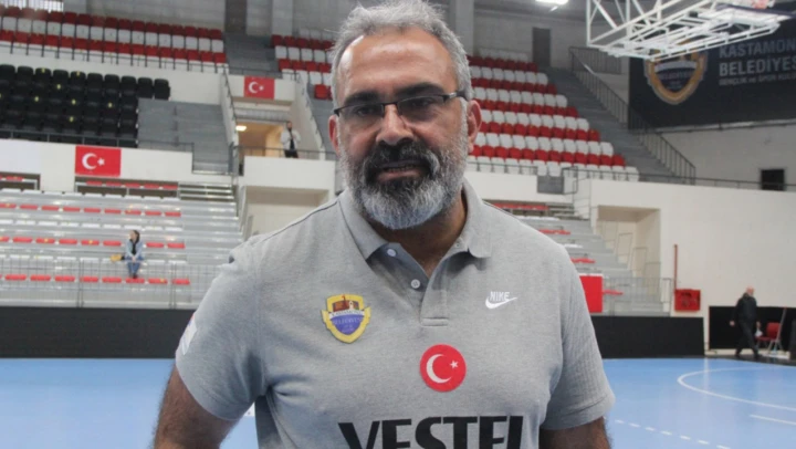Belediyespor Antrenörü Belet: 'Son viraja geldik, şampiyonluk arzuluyorum'