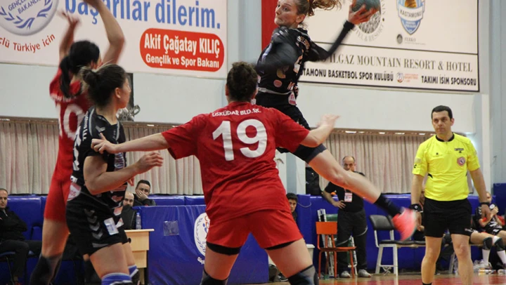 Belediyespor hız kesmiyor