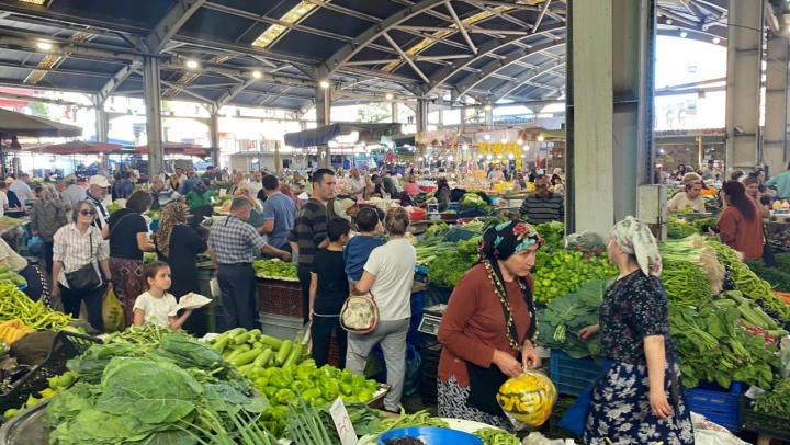 Biber ve fasulyenin kilo fiyatı dudak uçuklattı