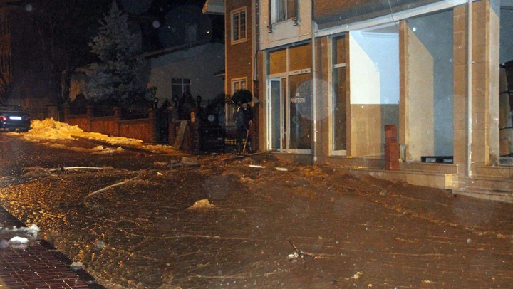 Bozkurt'ta işyerlerini sel bastı