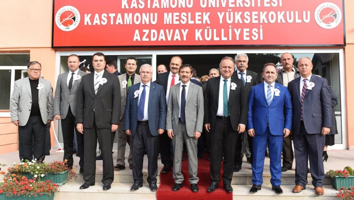 Cide-Azdavay karayolu ihale edildi
