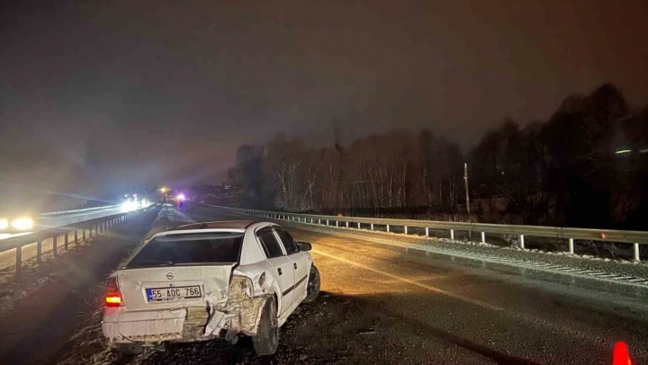 Çorum'daki İki Ayrı Trafik Kazası: 3 Yaralı