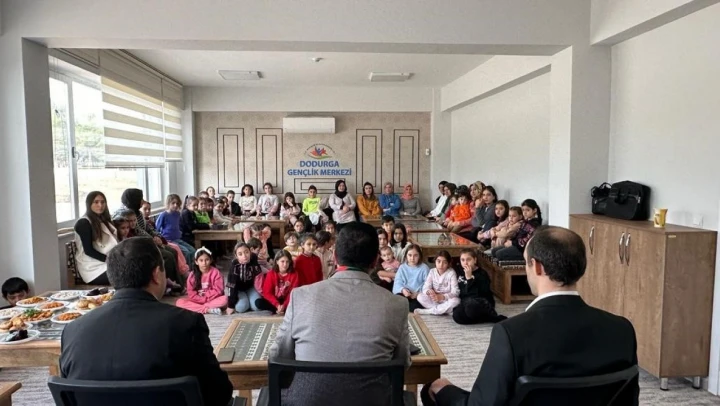Dodurga Gençlik Merkezi'nde 'Filistin' Konferansı