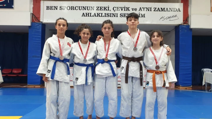 Düzceli Kız-Erkek Judo takımları finallere kaldı