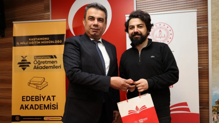 Edebiyat Akademisi, Yazar Kaan Murat Yanık'ı Ağırladı