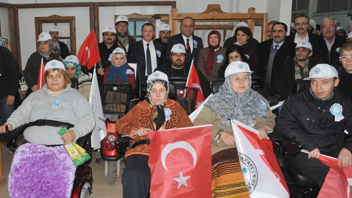 'Engelliler toplumsal hayatın önemli bir parçası'