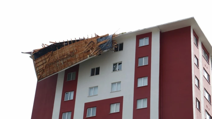 Fırtına yürekleri ağza getirdi