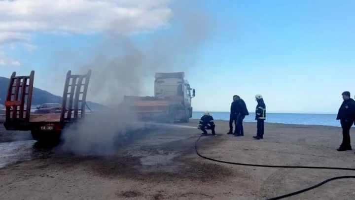 Freni patladı lastiği alev aldı