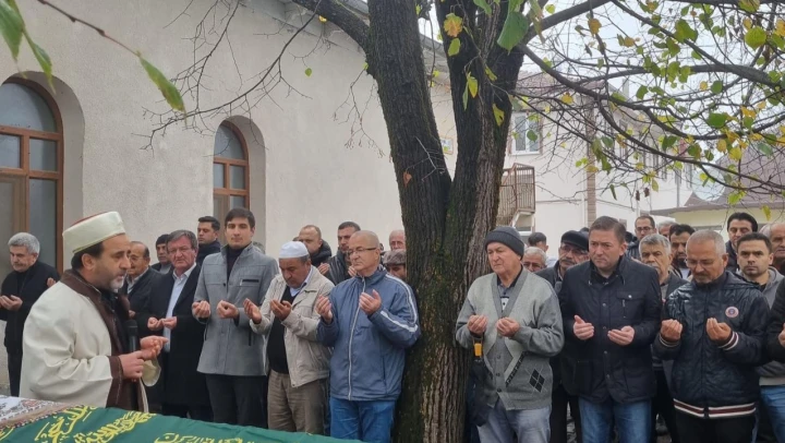 Gazi Kızı Defnedildi