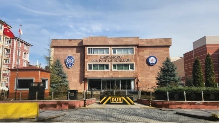 Genç kızı taciz eden şahıs kameralardan kaçamadı