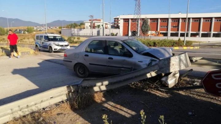Güneş ışığı kazaya neden oldu: 1 yaralı