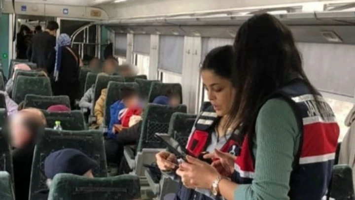 Jandarmadan Şüpheli Şahıslara Yönelik Kimlik Denetimi