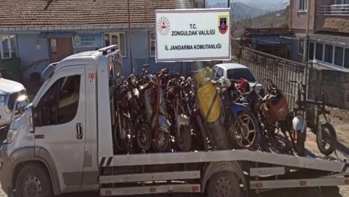 14 Motosiklet Ele Geçirildi