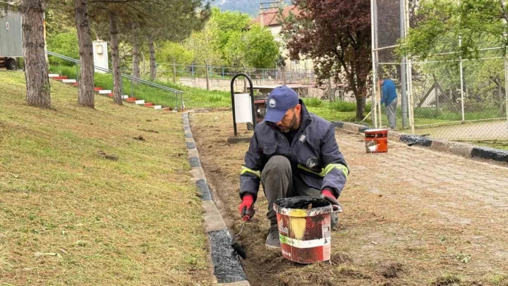 Park Ve Yeşil Alanlarda Çalışmalar Başladı