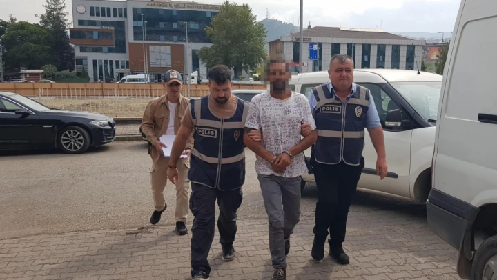 Karabük'te 44 yıl 7 ay cezası bulunan firari hükümlü yakalandı