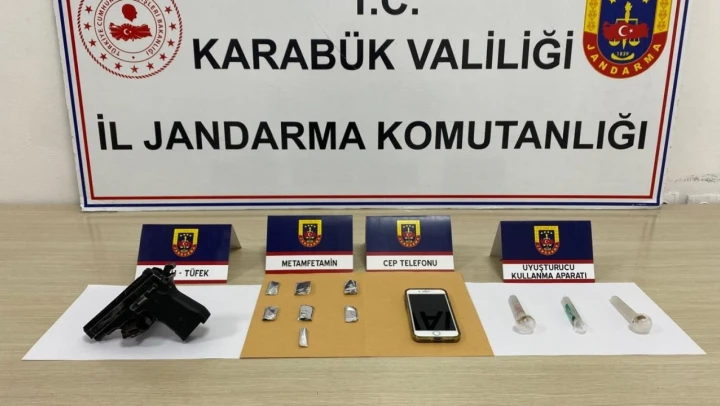 Uyuşturucu Operasyonlarında 9 Kişi Yakalandı