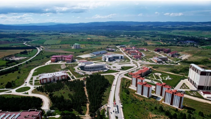 Kastamonu Üniversitesi'nde 1.5 yılda toplamda 327 proje desteklenmeye hak kazandı