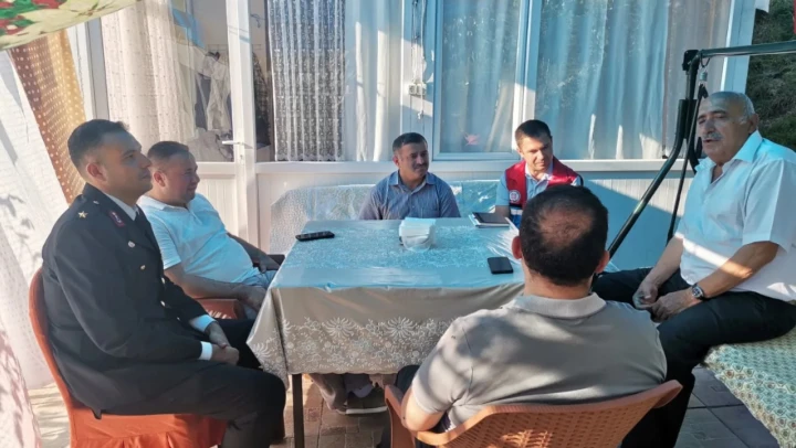 Kaymakam Tuncay Karataş'tan şehit ailelerine ziyaret