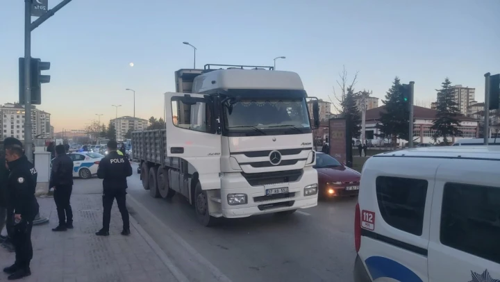 Kazada Ağır Yaralanan Yaşlı Kadın Hayatını Kaybetti!