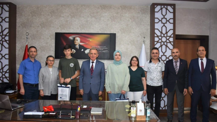 LGS birincilerinden Bahçacıoğlu'na ziyaret