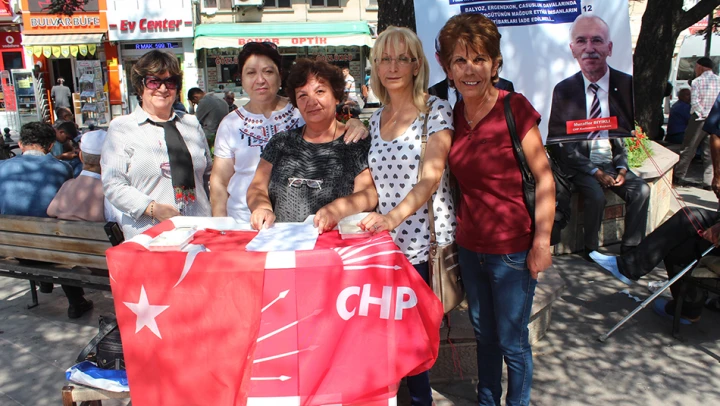 Manifesto için imza kampanyası başladı