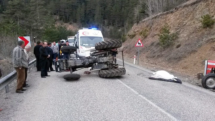 Mazot tankeri uçuruma yuvarlandı: 1 ÖLÜ