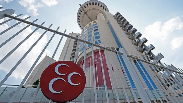 MHP Aday Listelerini YSK'ya Teslim Etti