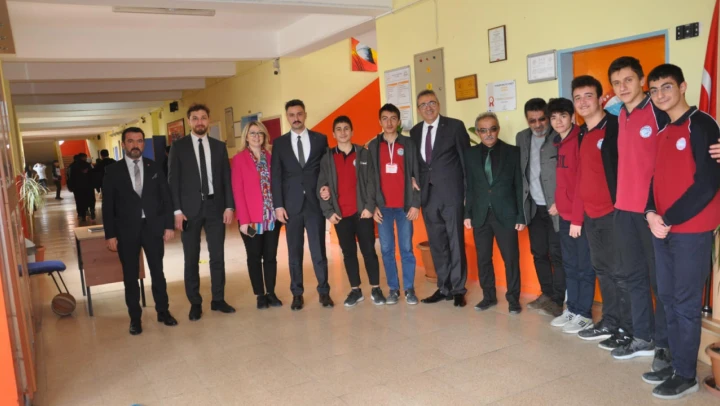 MHP'den okul ve kurum ziyaretleri