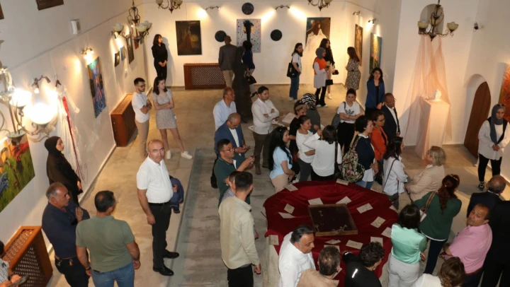 'Moni' Sergisi beğeniye sunuldu