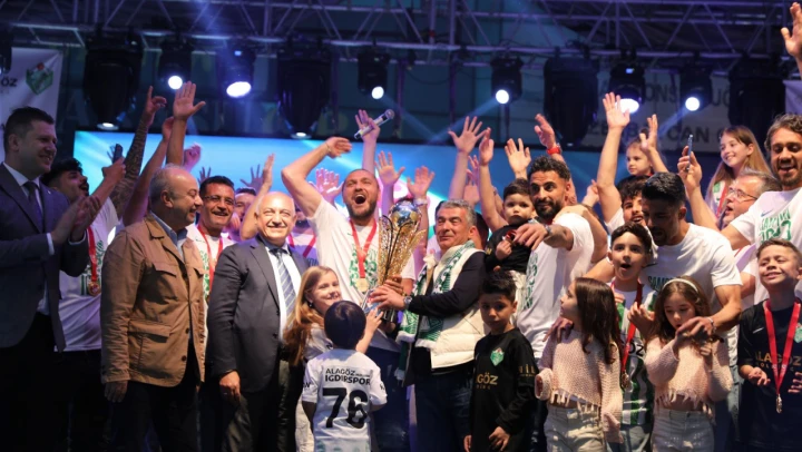Muhtemel rakip Iğdır'a kupası verildi