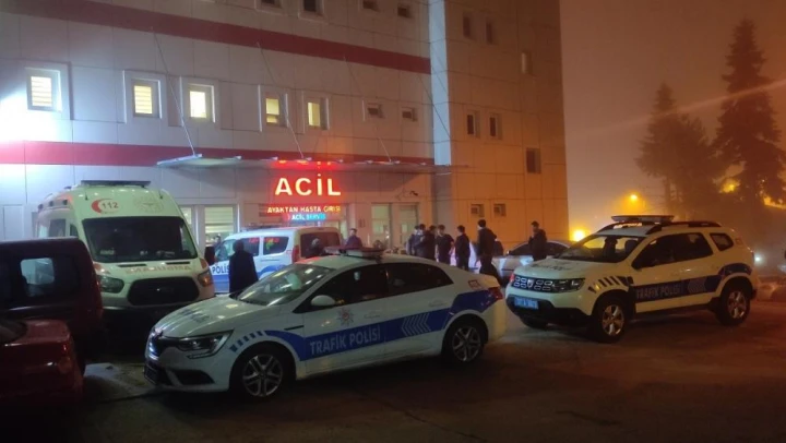 Öğrencilerin kavgasında kan aktı 2 YARALI