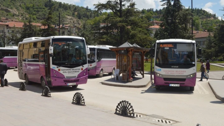 Otobüslere ücretsiz biniş sonlanabilir