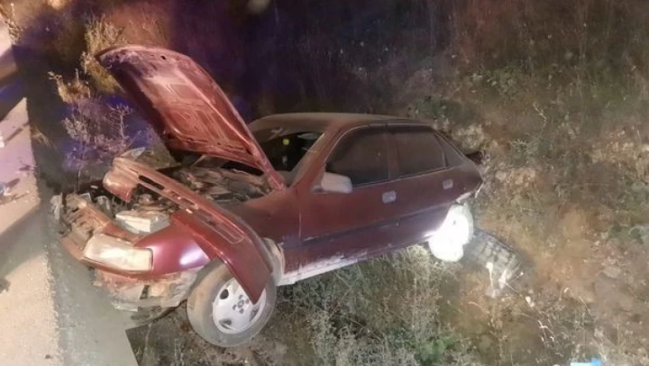 Otomobil boş araziye uçtu: 1 yaralı