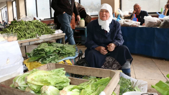 Pazarda işler kesat
