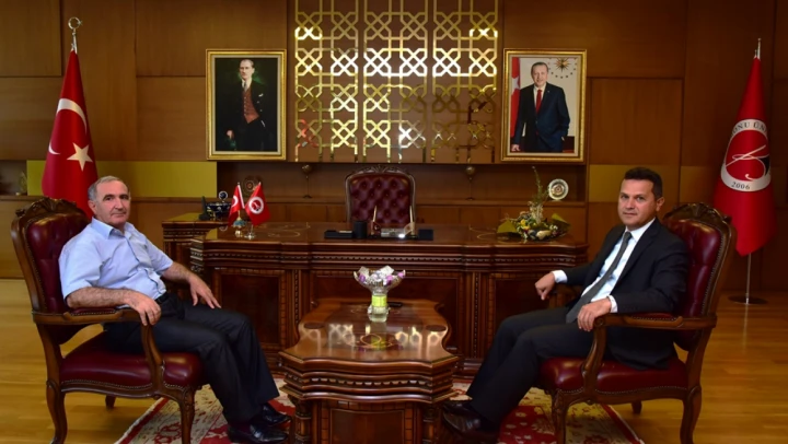 Rektör Kapu'dan Rektör Topal'a ziyaret