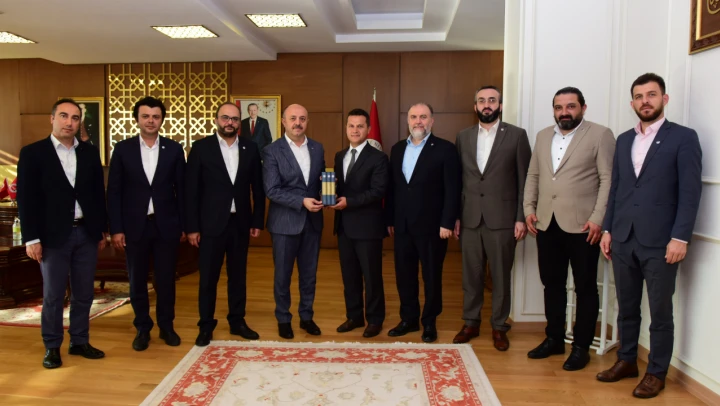 Rektör Topal'a ziyaretler sürüyor