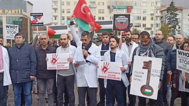 Sağlık Çalışanlarından Filistin İçin 'Sessiz Yürüyüş'