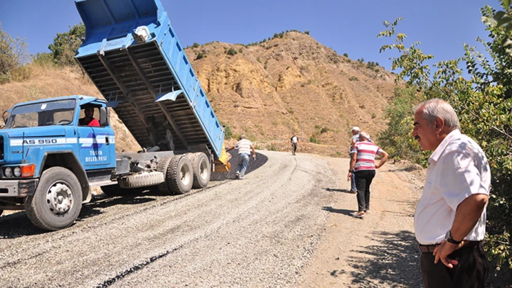 Şahin'in hedefi, 200 bin metrekare asfalt