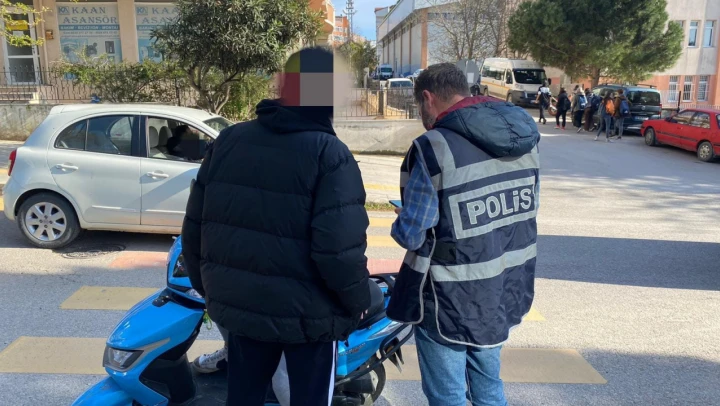Sinop'ta aranan şahıslar yakalandı