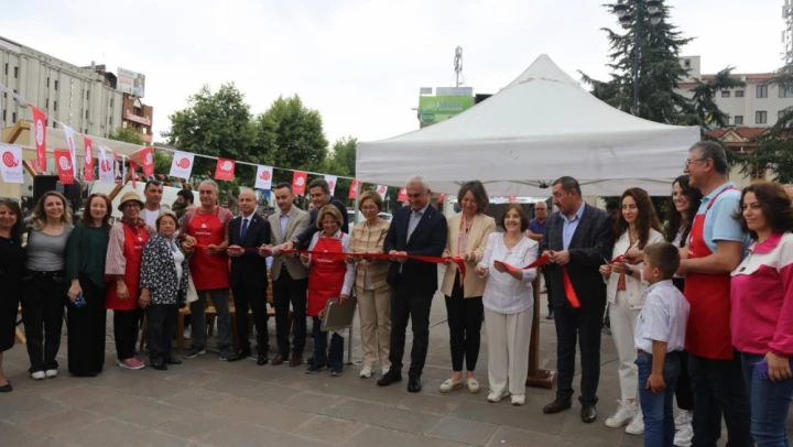 Slow Food Yeryüzü Pazarı açıldı