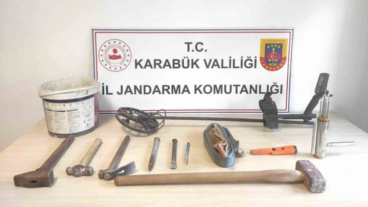 Define Arayan 5 Kişi Yakalandı