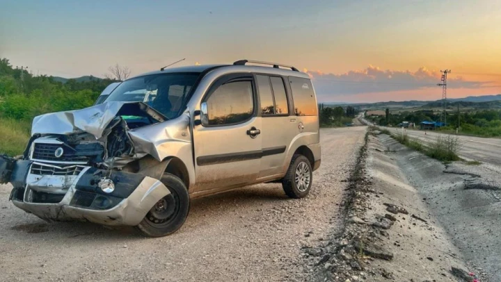 Taşköprü'de kaza: 10 yaralı