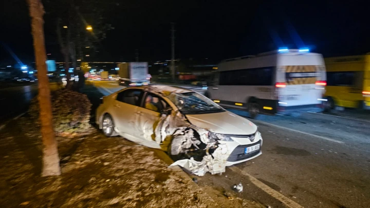 Tırla Çarpışan Otomobilin Sürücüsü Yaralandı